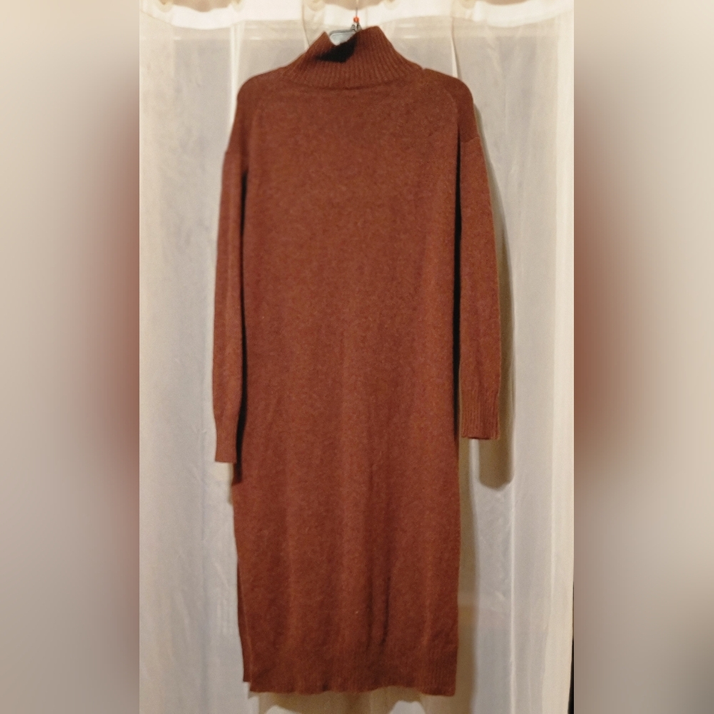 Uniqlo 70% Wool Midi Sweater Dress- Brown-Size Medium - Picture 2 of 15